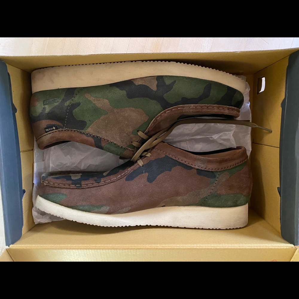 SUPREME X CLARKS GORETEX CAMO FW19